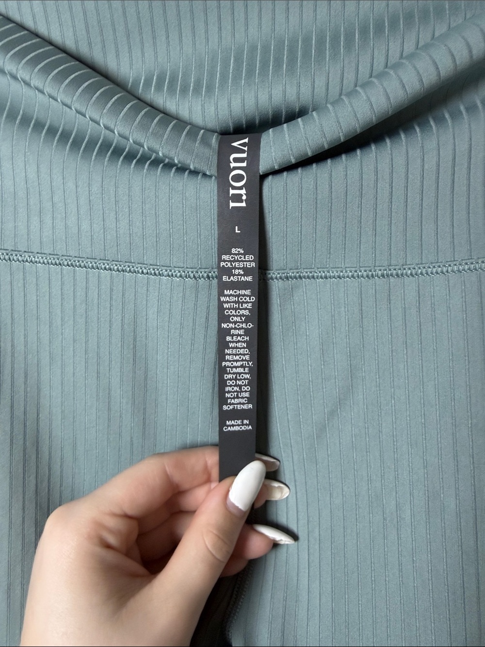 Vuori Ribbed High-Waist Leggings in Dusty Sage - Picture 2 of 3